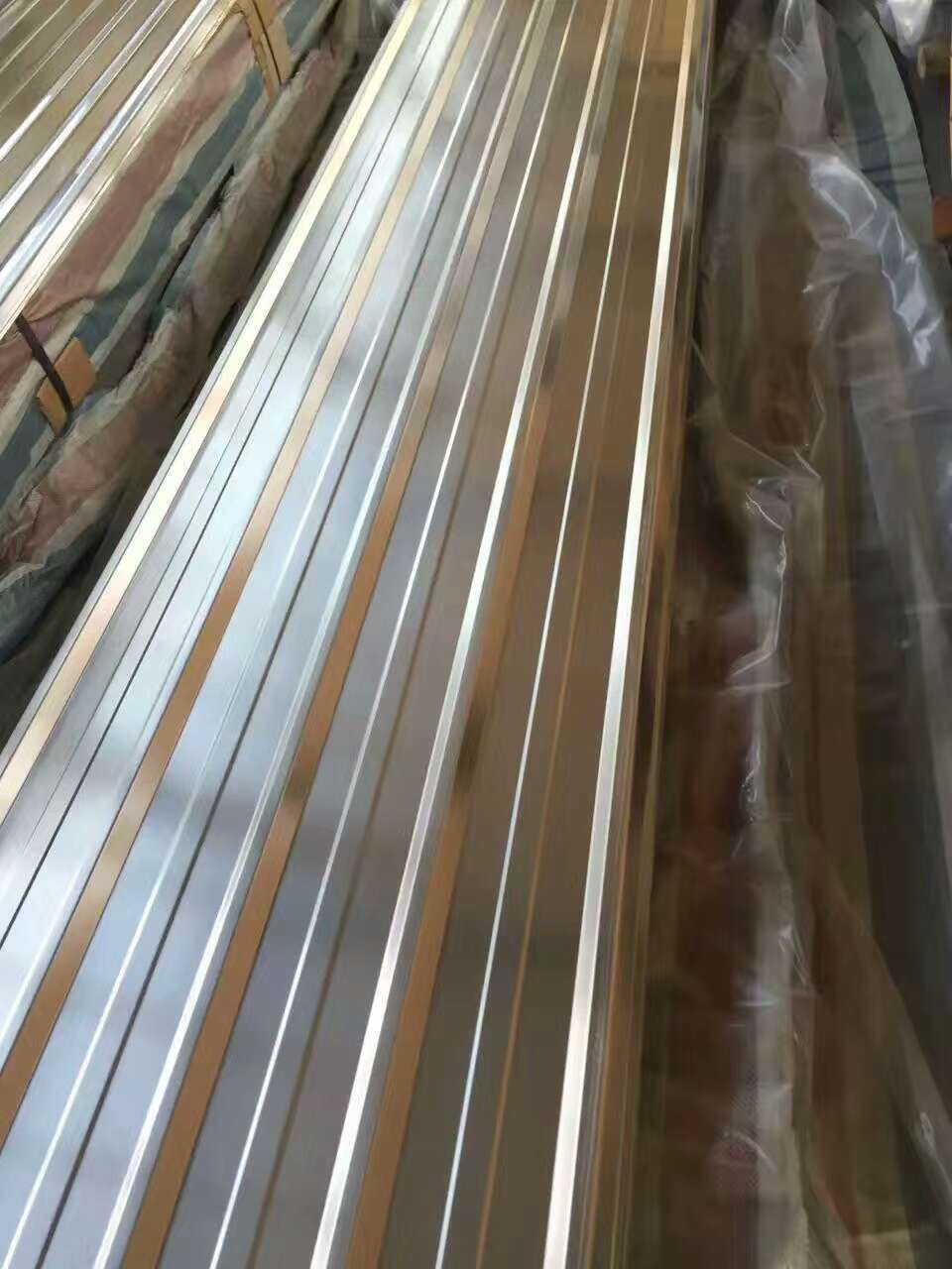 820型压型铝板_济南浩达铝业有限公司